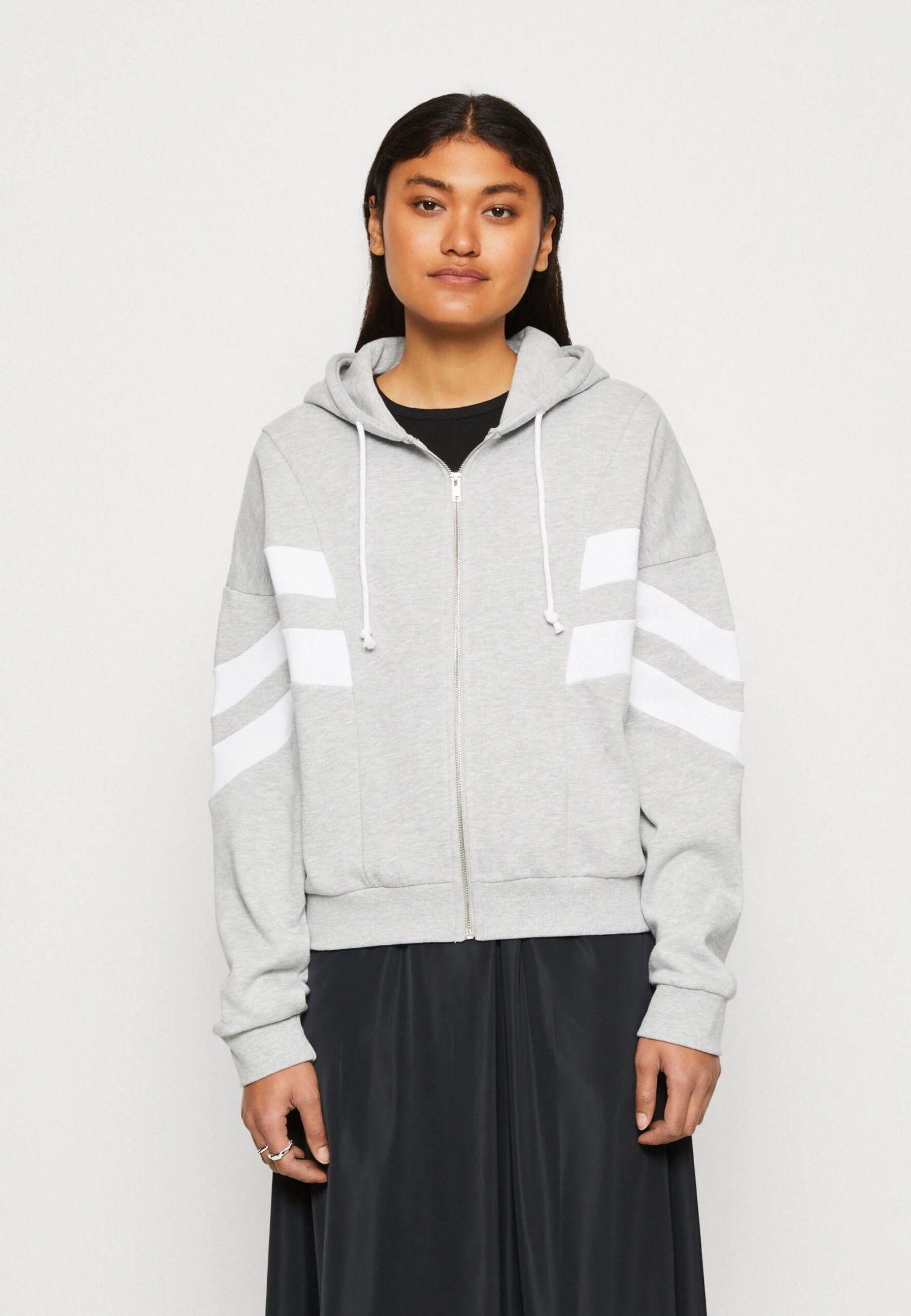 Even&Odd Zip-Up Sweatshirt - Light Grey/White 1 Even&Odd Zip-Up Sweatshirt - Light Grey/White
