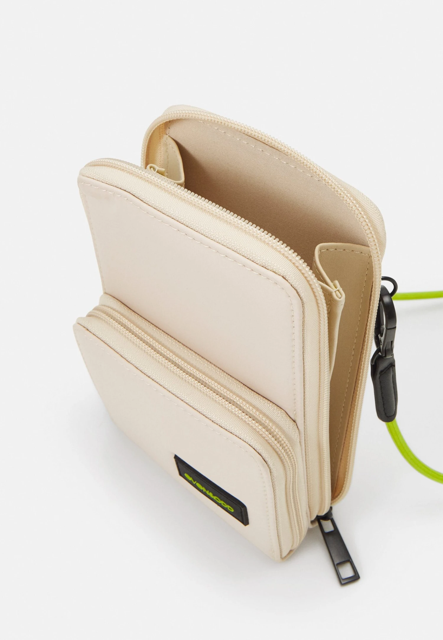 Even&Odd Phone Case -Beige 4 Even&Odd Phone Case -Beige - Image 4