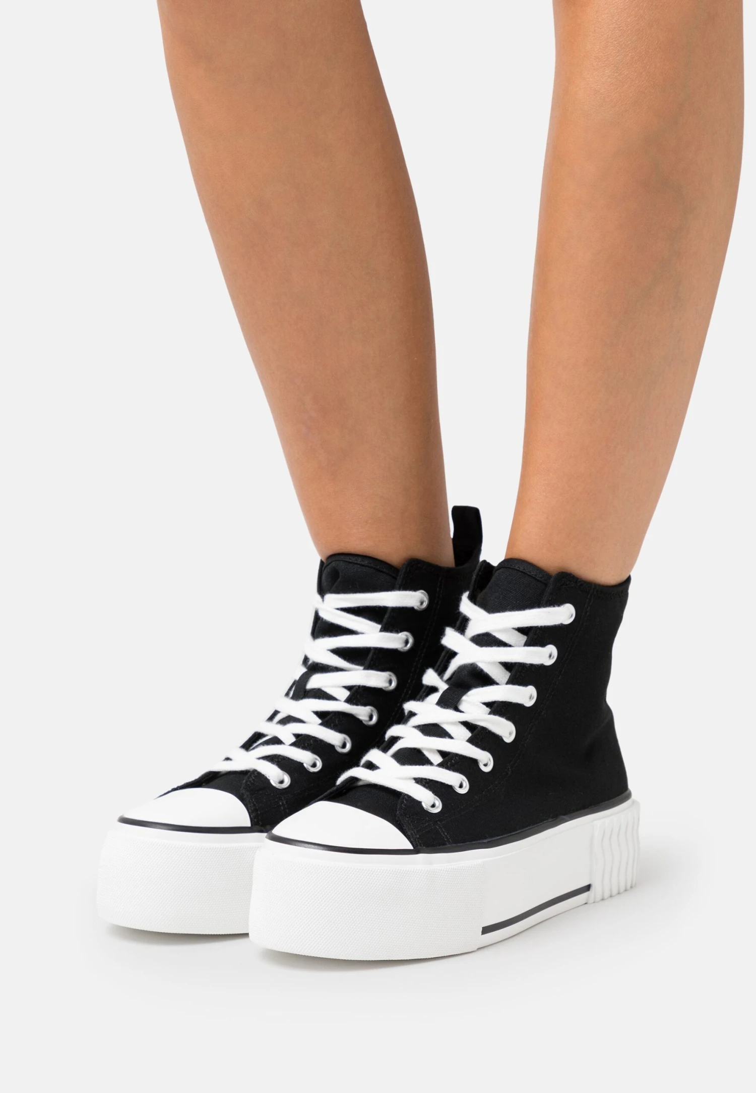 Even&Odd High-Top Trainers - Black 1 Even&Odd High-Top Trainers - Black