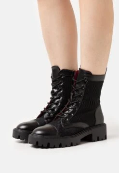 Even&Odd Platform Ankle Boots - Black