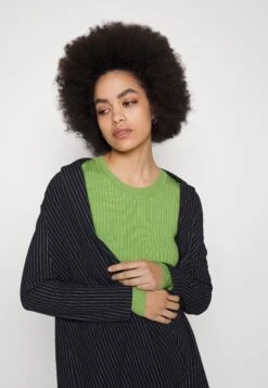 Even&Odd Jumper - Green -Even-Odd Store 0e2e4b2994b544699ee111fb98cf415c