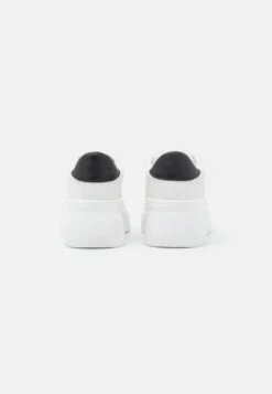 Even&Odd Trainers - White/Black 9 Even&Odd Trainers - White/Black -Even-Odd Store 1c75d899d5e641e7b48221d20b93bce6