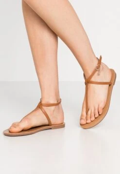 Even&Odd T-Bar Sandals - Cognac