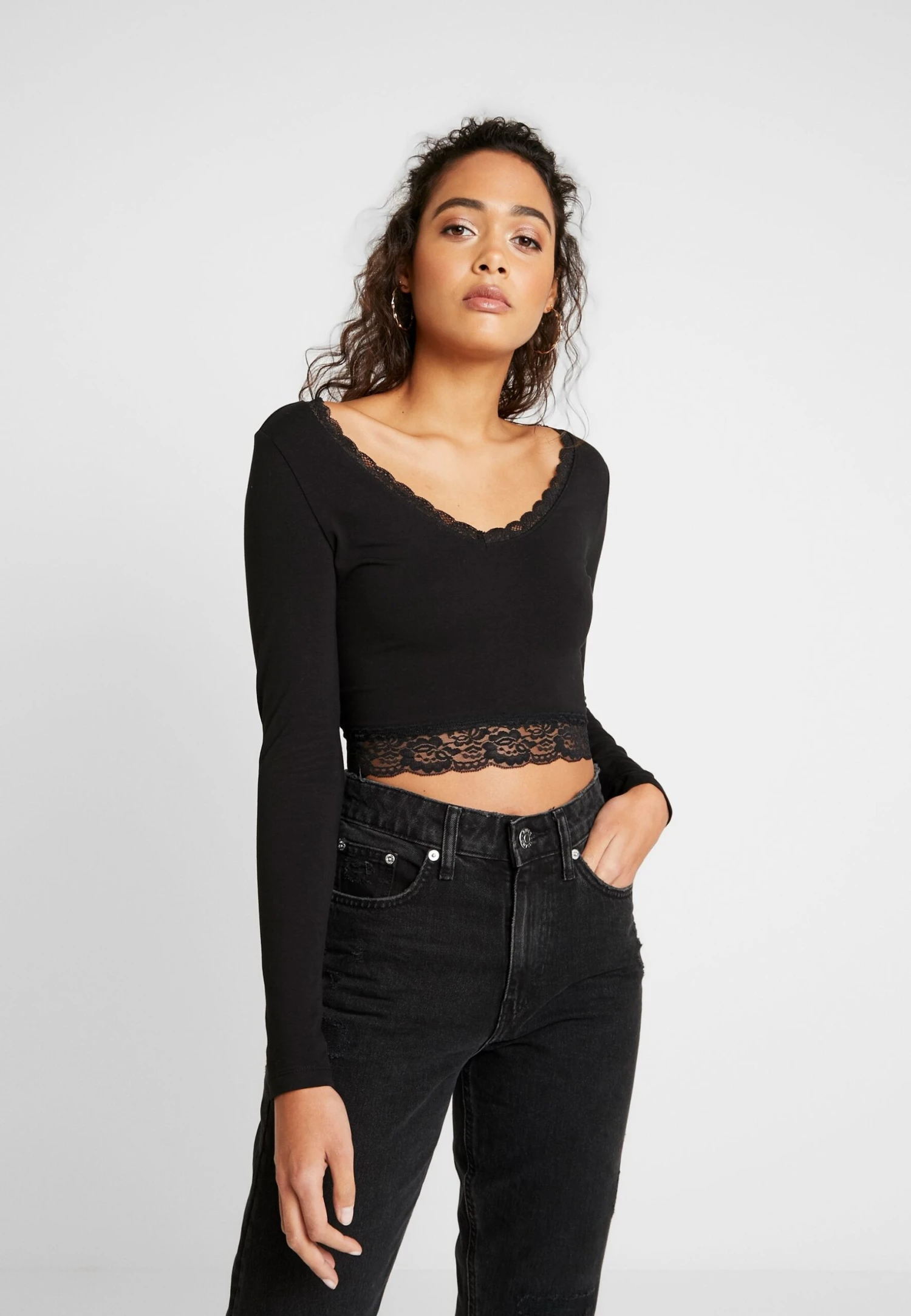 Even&Odd Long Sleeved Top - Black 1 Even&Odd Long Sleeved Top - Black