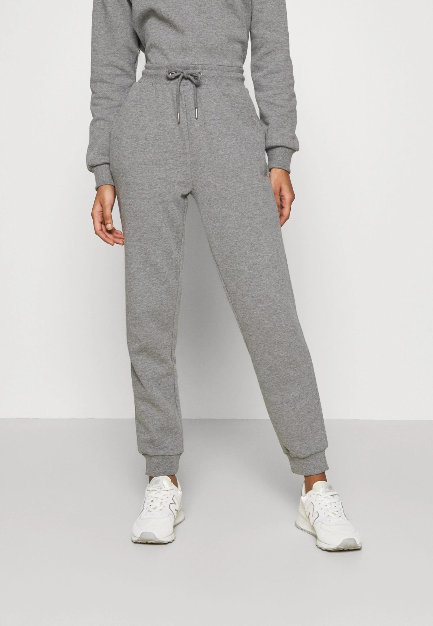 Even&Odd Off Shoulder&Jogger Set - Tracksuit Bottoms 3 Even&Odd Off Shoulder&Jogger Set - Tracksuit Bottoms - Image 3