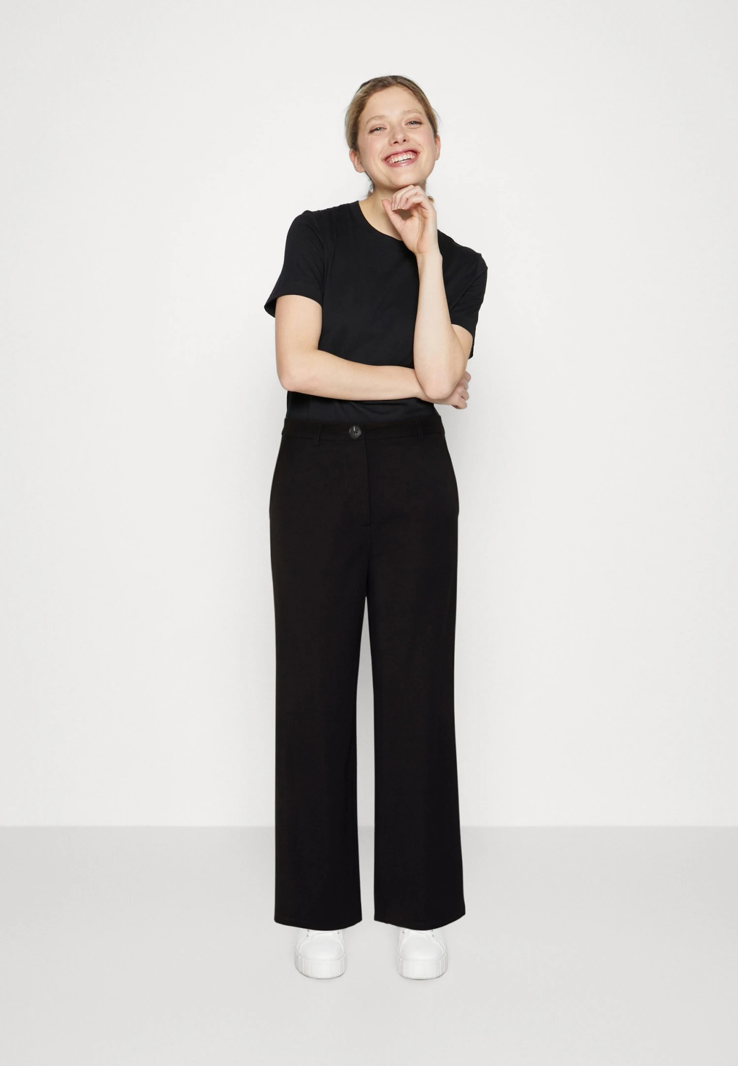 Even&Odd Tailored Wide Leg Culotte - Trousers 2 Even&Odd Tailored Wide Leg Culotte - Trousers - Image 2