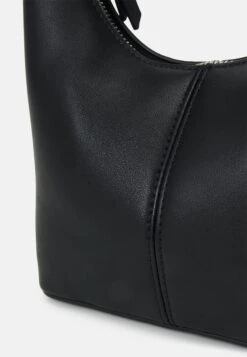 Even&Odd Handbag -Black -Even-Odd Store 22b7acc6eac94241b7bdd892c8dc543b