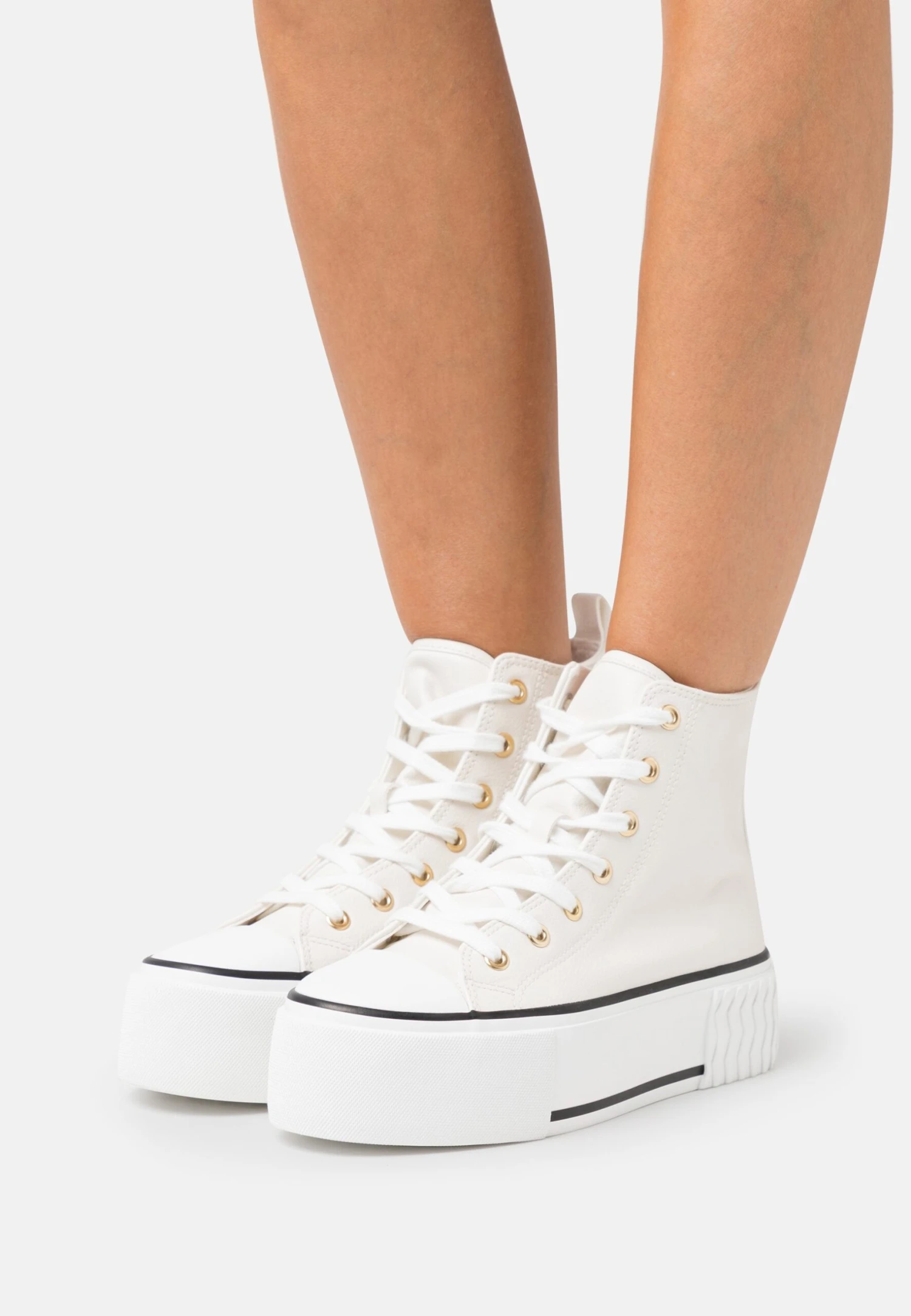 Even&Odd High-Top Trainers - Off-White 1 Even&Odd High-Top Trainers - Off-White