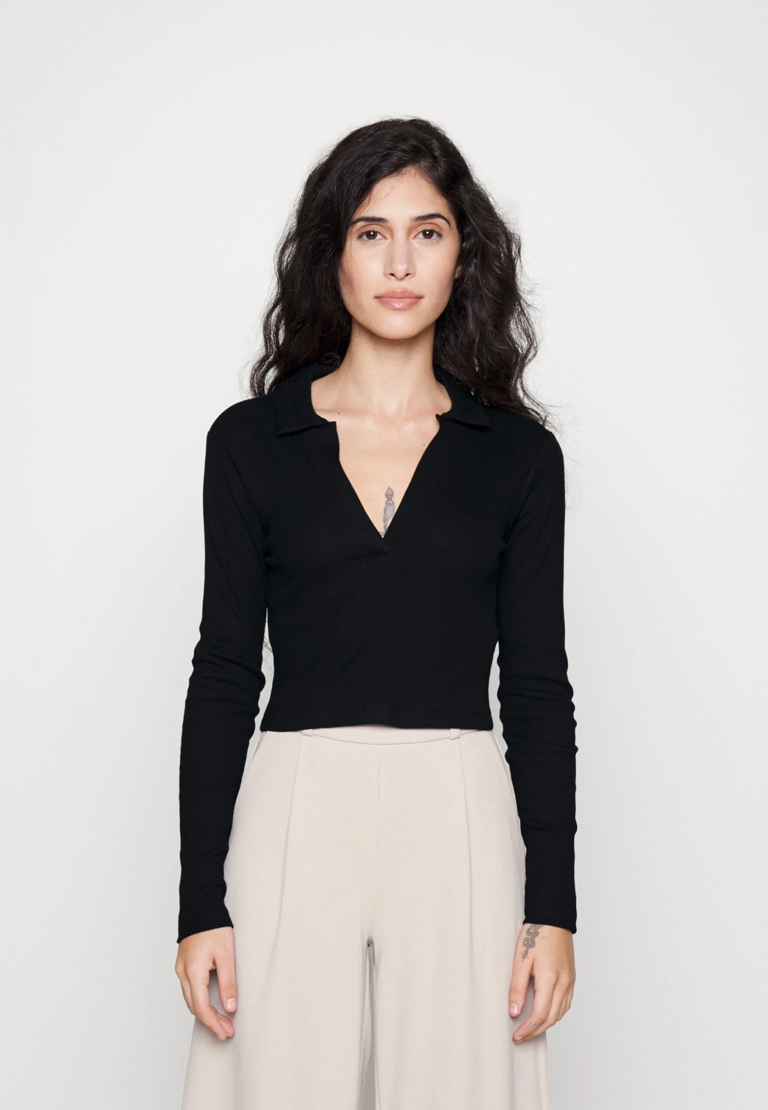 Long Sleeved Top - Long Sleeved Top 1 Long Sleeved Top - Long Sleeved Top