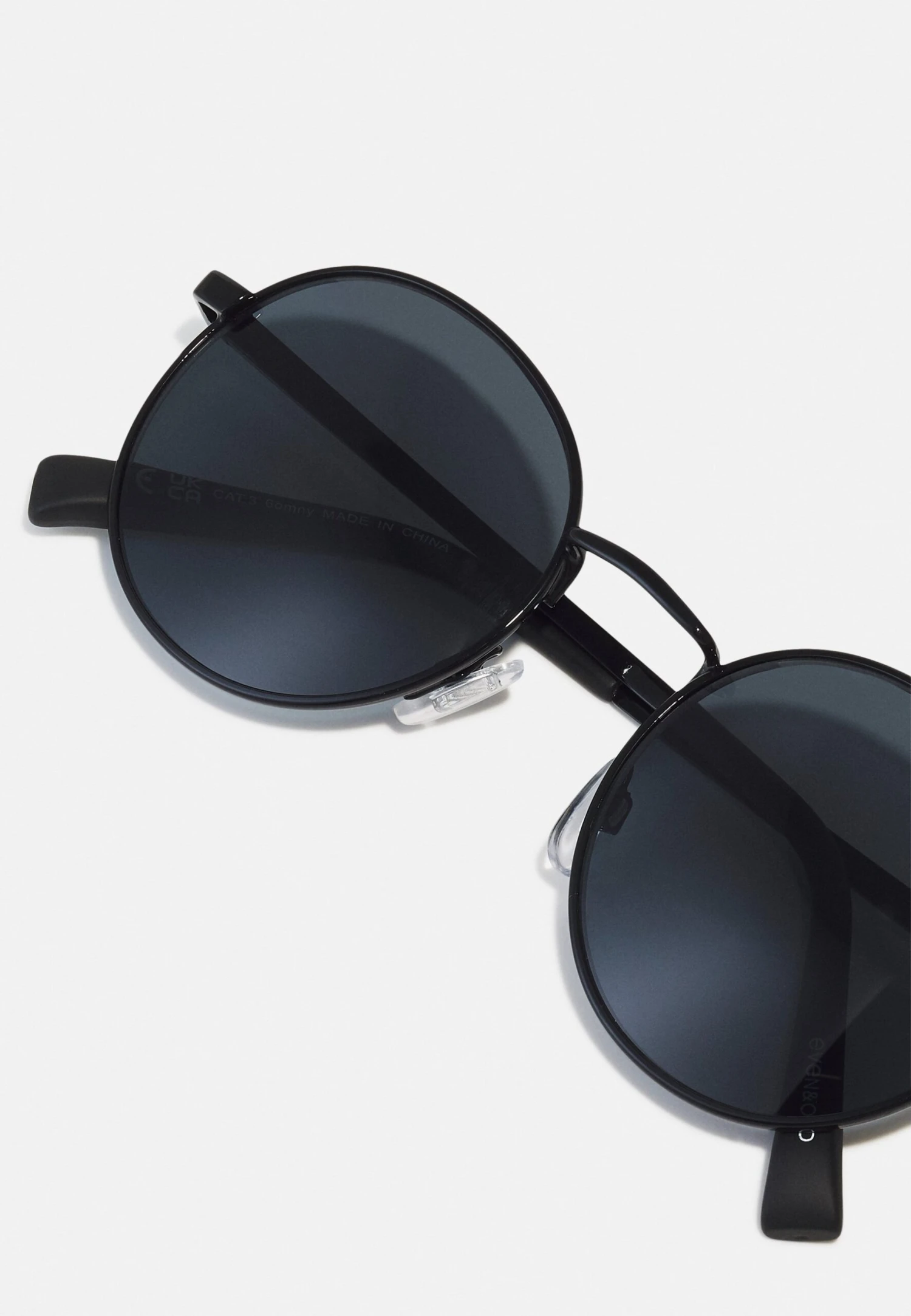 Even&Odd Sunglasses -Black 4 Even&Odd Sunglasses -Black - Image 4