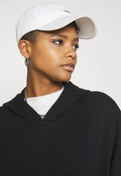 Even&Odd Hoodie Long Without Drawcord And Pocket - Hoodie - Black 11 Even&Odd Hoodie Long Without Drawcord And Pocket - Hoodie - Black -Even-Odd Store 318202b306a24aeaac93841a425c8a4e