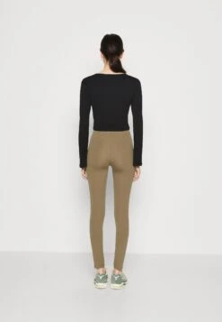 Even&Odd 2 Pack - Leggings - Trousers - Black/Dark Green -Even-Odd Store 31941ffc6c074613986317dd11f88f31