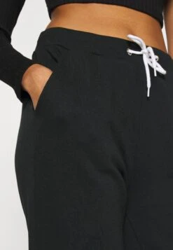 Even&Odd Regular Fit Jogger With Contrast - Tracksuit Bottoms 11 Even&Odd Regular Fit Jogger With Contrast - Tracksuit Bottoms -Even-Odd Store 34ddd41dae214f089b79c437aff8dda2