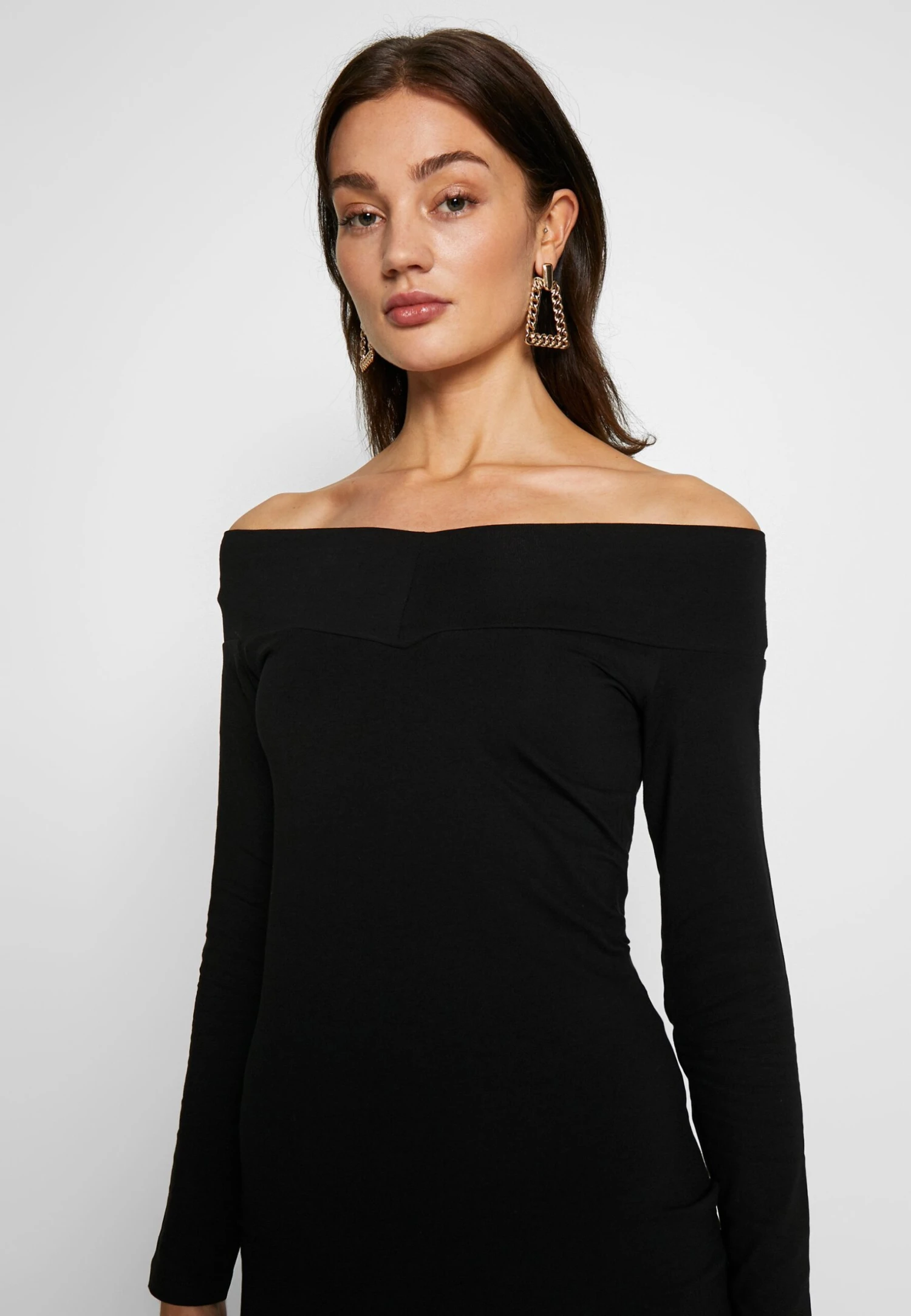 Even&Odd Basic - Off-Shoulder Mini Long Sleeves Dress - Shift Dress - Black 4 Even&Odd Basic - Off-Shoulder Mini Long Sleeves Dress - Shift Dress - Black - Image 4