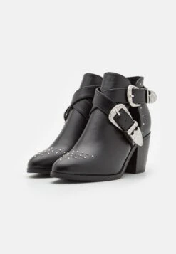 Even&Odd Cowboy/Biker Ankle Boot - Cowboy/Biker Ankle Boot -Even-Odd Store 3a8df1dda8f84a05a735e641df22b37b