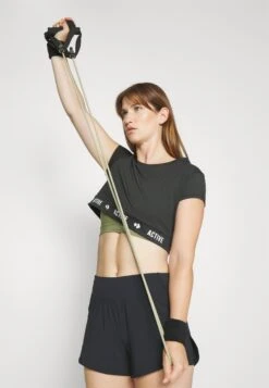 Print T-Shirt - Black -Even-Odd Store 3fed2eb94e0c4fe2946f781f56eface2