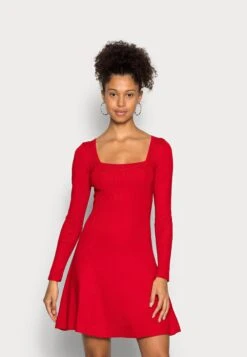 Even&Odd Eckiger Ausschnitt Mini Strickkleid - Jumper Dress - Red