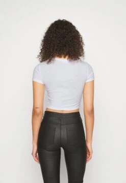 Basic T-Shirt - Black/White -Even-Odd Store 4a8c52b26b964f6fa450543a2dcbd2c5