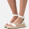 Even&Odd Platform Sandals - White