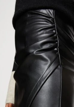 Even&Odd Shorts - Black 11 Even&Odd Shorts - Black -Even-Odd Store 5138f5cd0b5b4b908c9945f5d6a0b8f9