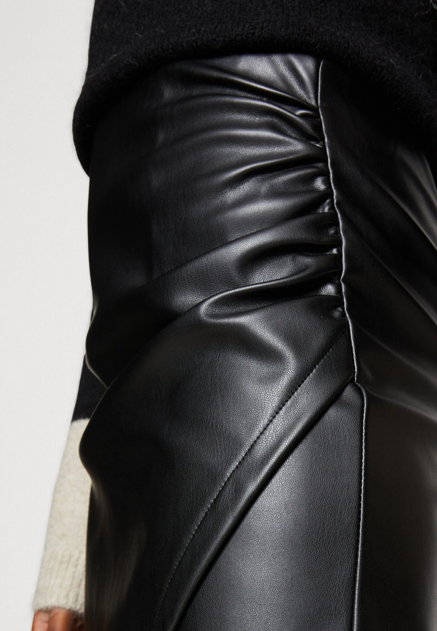 Even&Odd Shorts - Black 6 Even&Odd Shorts - Black - Image 6