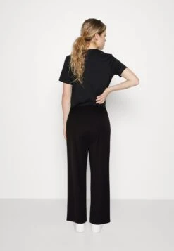 Even&Odd Tailored Wide Leg Culotte - Trousers 8 Even&Odd Tailored Wide Leg Culotte - Trousers -Even-Odd Store 5650d987be224bf692956f0b8687808b