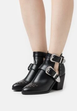 Even&Odd Cowboy/Biker Ankle Boot - Cowboy/Biker Ankle Boot