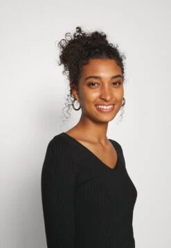 Even&Odd Jumper - Black -Even-Odd Store 5ac7d95e097944ce984c374d9a50fe3d