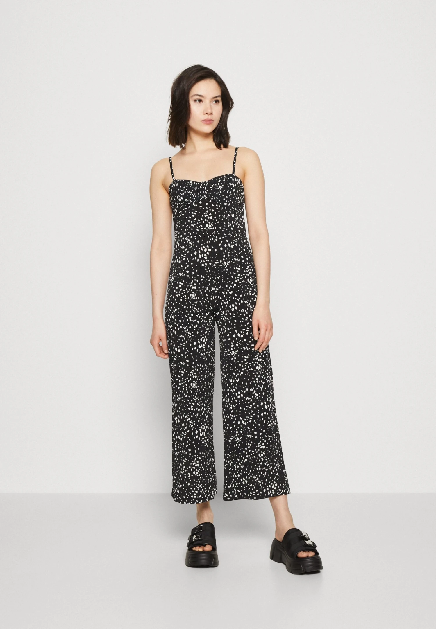 Even&Odd Jumpsuit - Black/White 1 Even&Odd Jumpsuit - Black/White