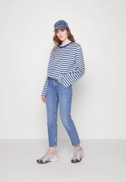 Stripe Tee- Long Sleeved Top - Blue/Light Blue -Even-Odd Store 602f0e32213e44b199ddda51e327432e
