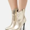 Even&Odd Classic Ankle Boots - Gold