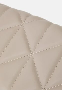 Even&Odd Clutch -Beige 7 Even&Odd Clutch -Beige -Even-Odd Store 7cca2a7fbfc14ca4a7a3951b72bab642