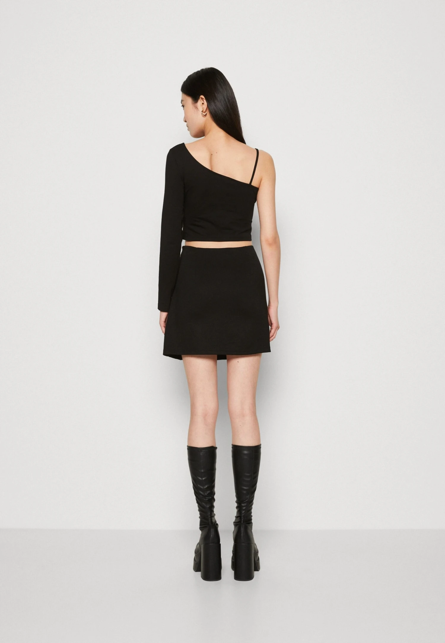 Even&Odd Wrap Skirt - Black 3 Even&Odd Wrap Skirt - Black - Image 3