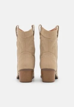 Even&Odd Cowboy/Biker Ankle Boot - Beige -Even-Odd Store 82b8af46480f4dd7933fda5b47e4097f