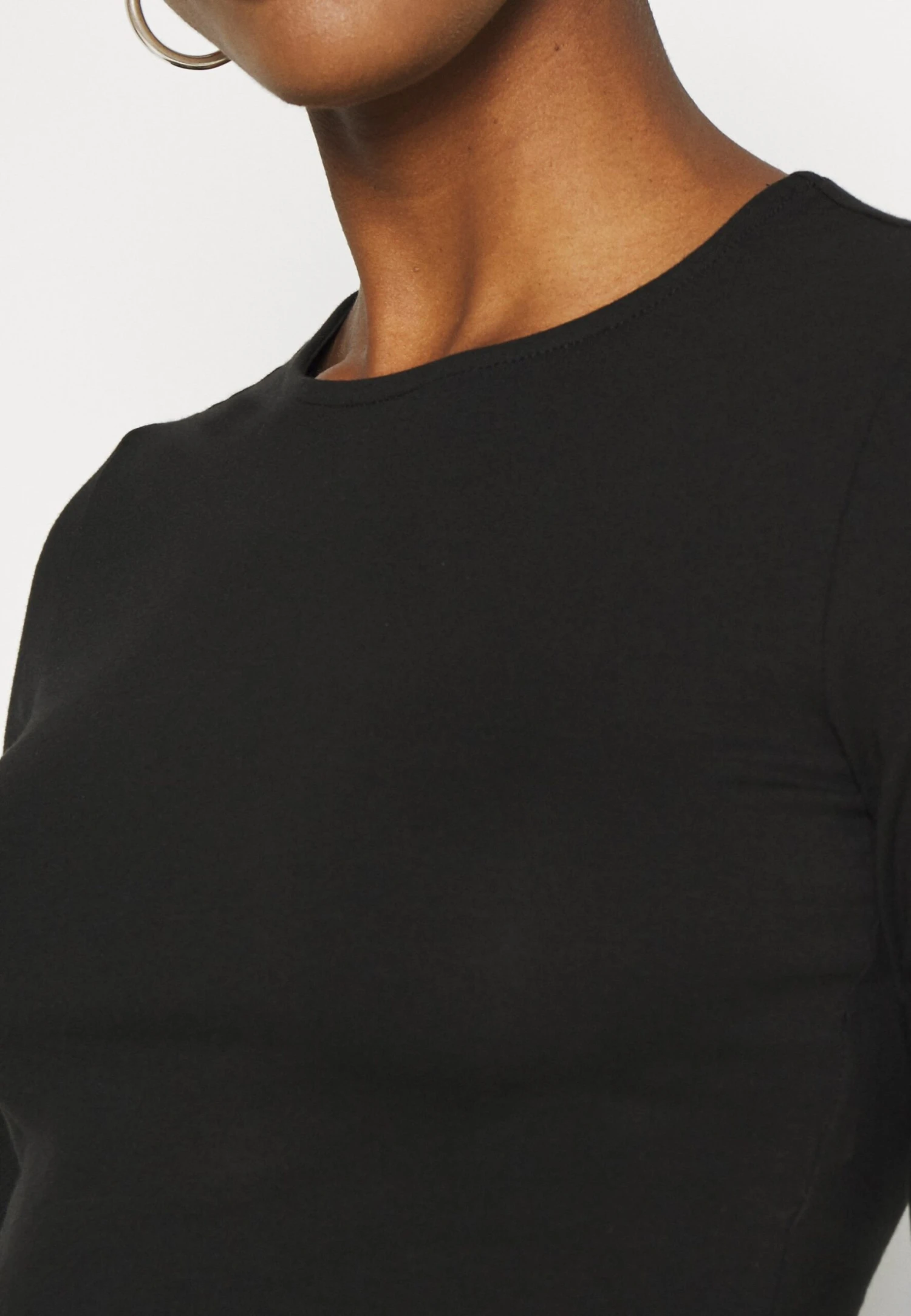 Even&Odd 2 Pack - Long Sleeved Top - White/Black 7 Even&Odd 2 Pack - Long Sleeved Top - White/Black - Image 7