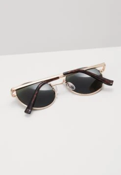 Even&Odd Sunglasses - Green 7 Even&Odd Sunglasses - Green -Even-Odd Store 8c796cf30c994232805b40c1e3ccf7a0