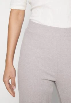 Trousers - Light Brown 9 Trousers - Light Brown -Even-Odd Store 8d6aba3edbb94dc3b8bf574d4625dde3