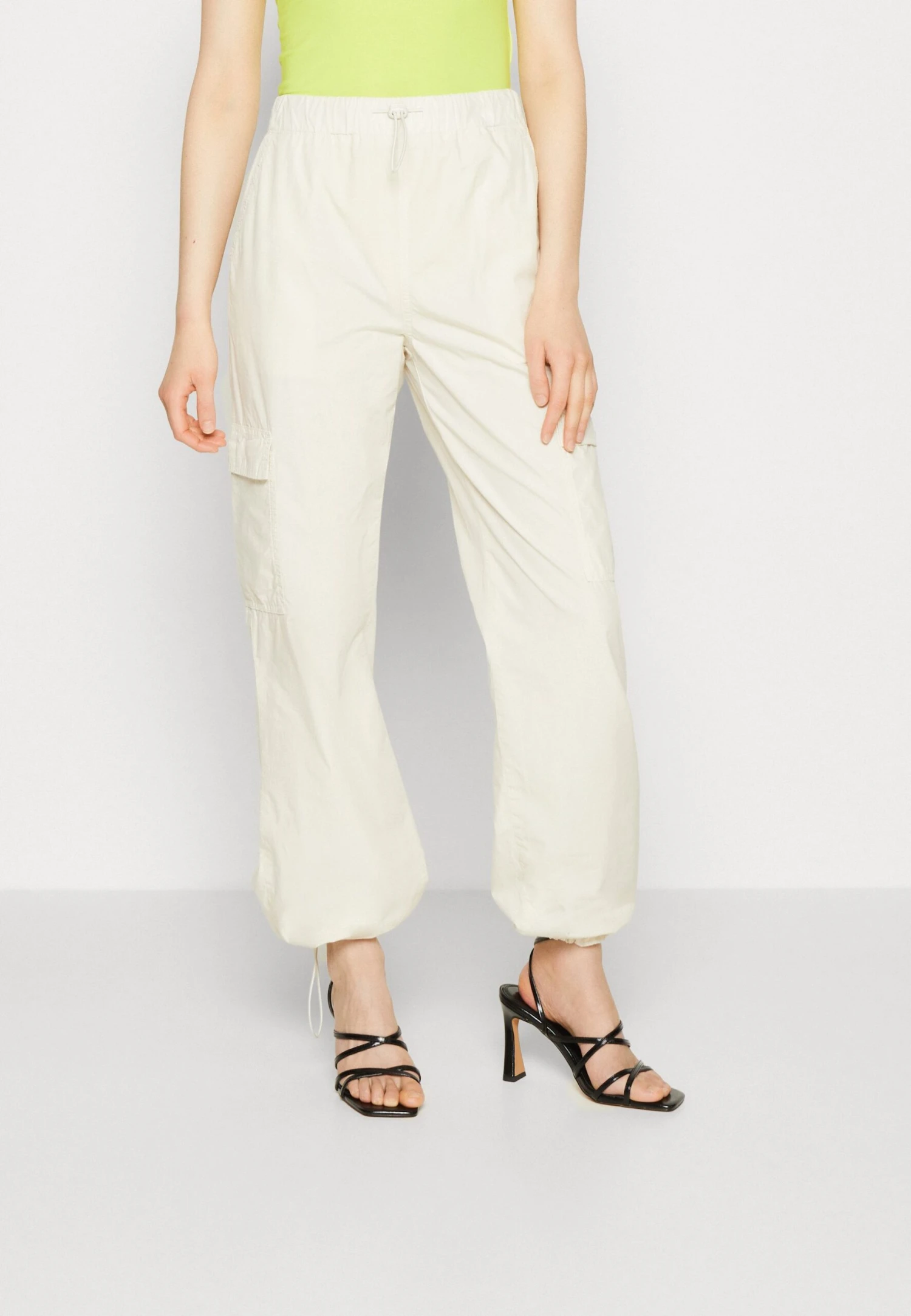 Even&Odd Cargo Trousers - Off-White 1 Even&Odd Cargo Trousers - Off-White