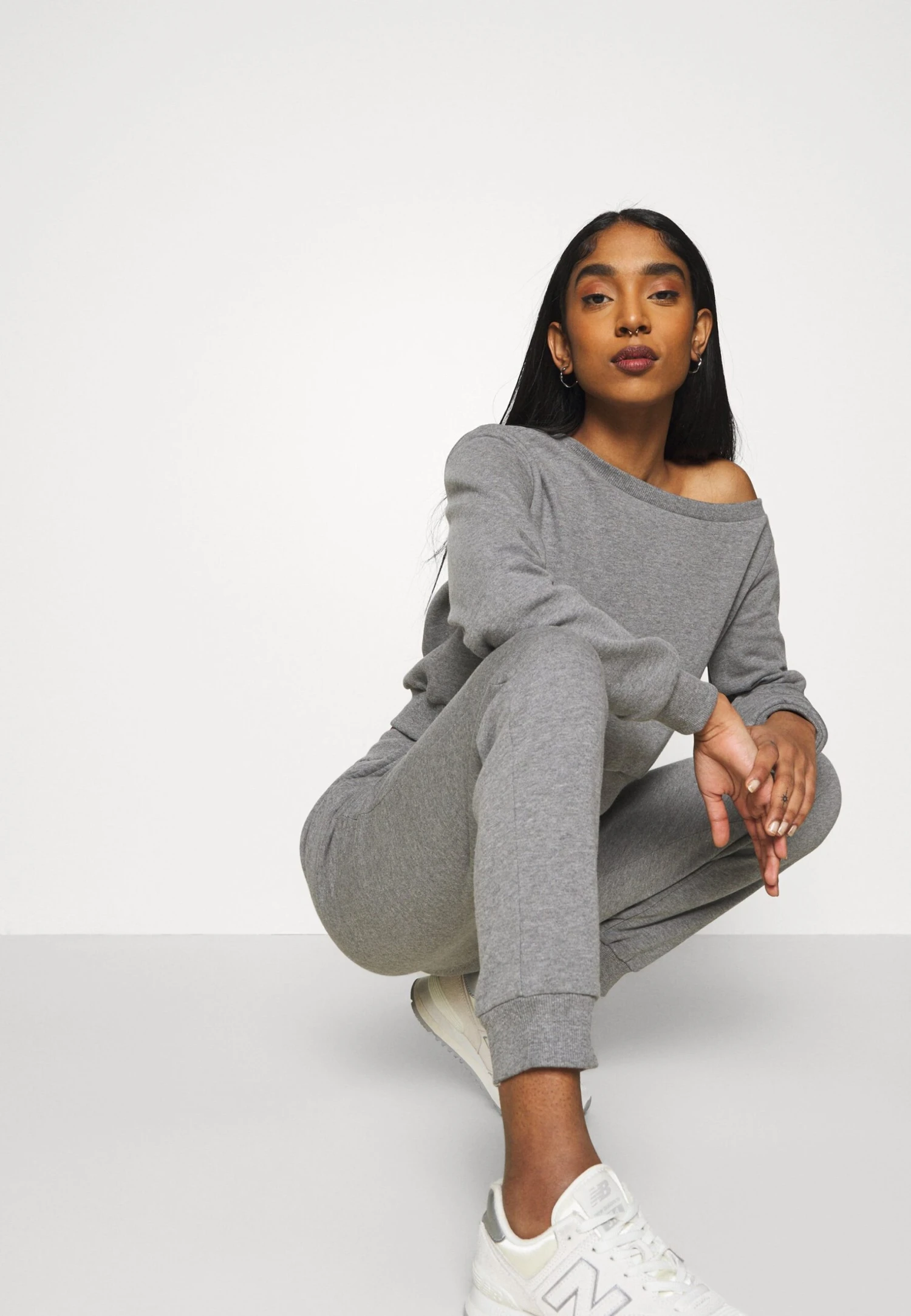 Even&Odd Off Shoulder&Jogger Set - Tracksuit Bottoms 6 Even&Odd Off Shoulder&Jogger Set - Tracksuit Bottoms - Image 6