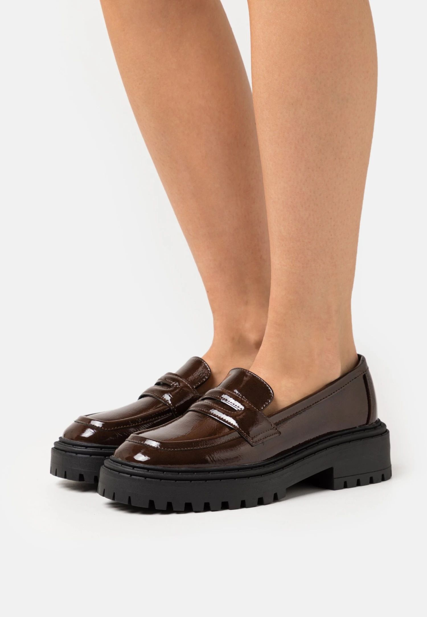 Even&Odd Slip-Ons - Brown 1 Even&Odd Slip-Ons - Brown