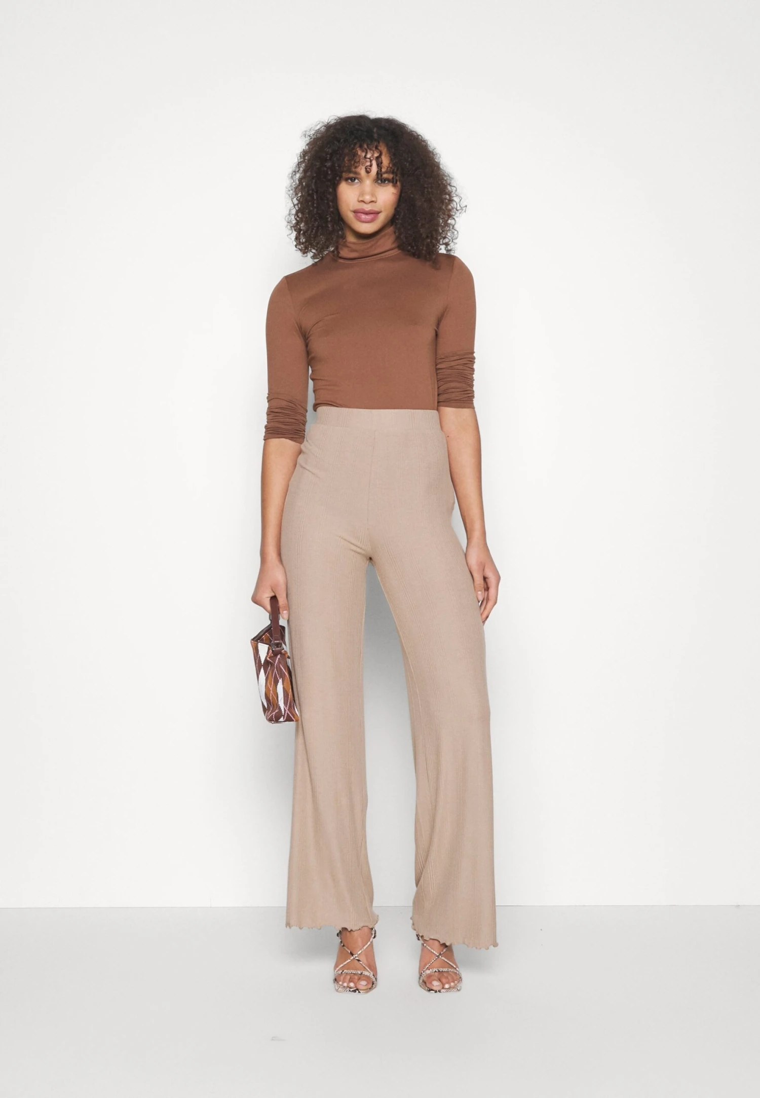 Trousers - Beige 2 Trousers - Beige - Image 2