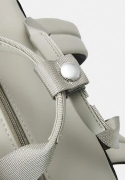 Even&Odd Rucksack - Stone -Even-Odd Store 95d985ce737340a78e5771b76863859d