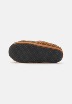 Even&Odd Slippers - Slippers 10 Even&Odd Slippers - Slippers -Even-Odd Store 97f2d6b6ae394f2d88d1cc4646934ab0