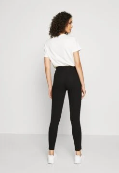 Even&Odd Zip Punto Leggings - Leggings - Trousers - Black -Even-Odd Store 9e51fb8d360943f3af898b28c34c2932