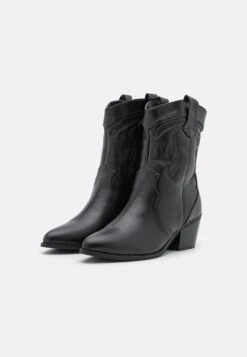 Even&Odd Cowboy/Biker Ankle Boot - Black -Even-Odd Store a0385480dc4a40b48720ee5e5f0545a7