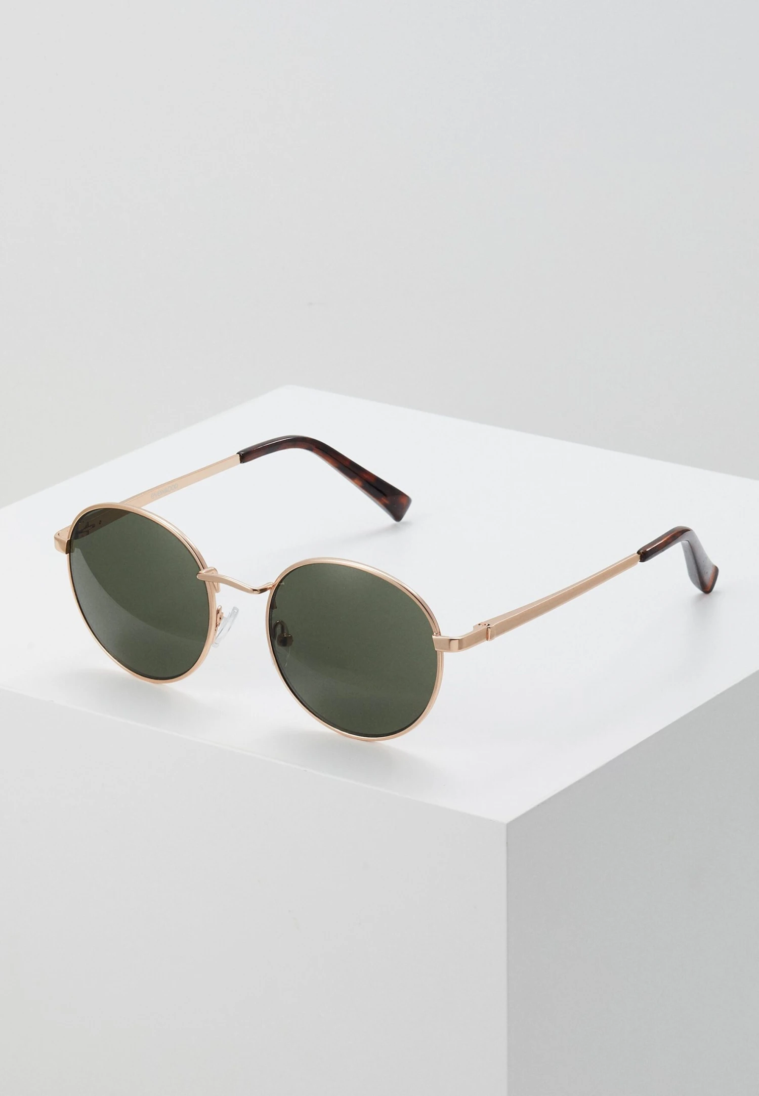 Even&Odd Sunglasses - Green 1 Even&Odd Sunglasses - Green