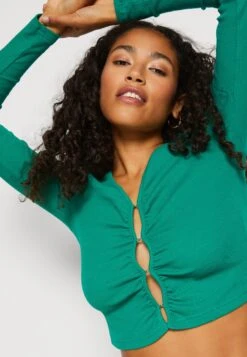 Even&Odd Long Sleeved Top - Green 9 Even&Odd Long Sleeved Top - Green -Even-Odd Store a2842dfeb0994dbd8d3a96ac3b833221