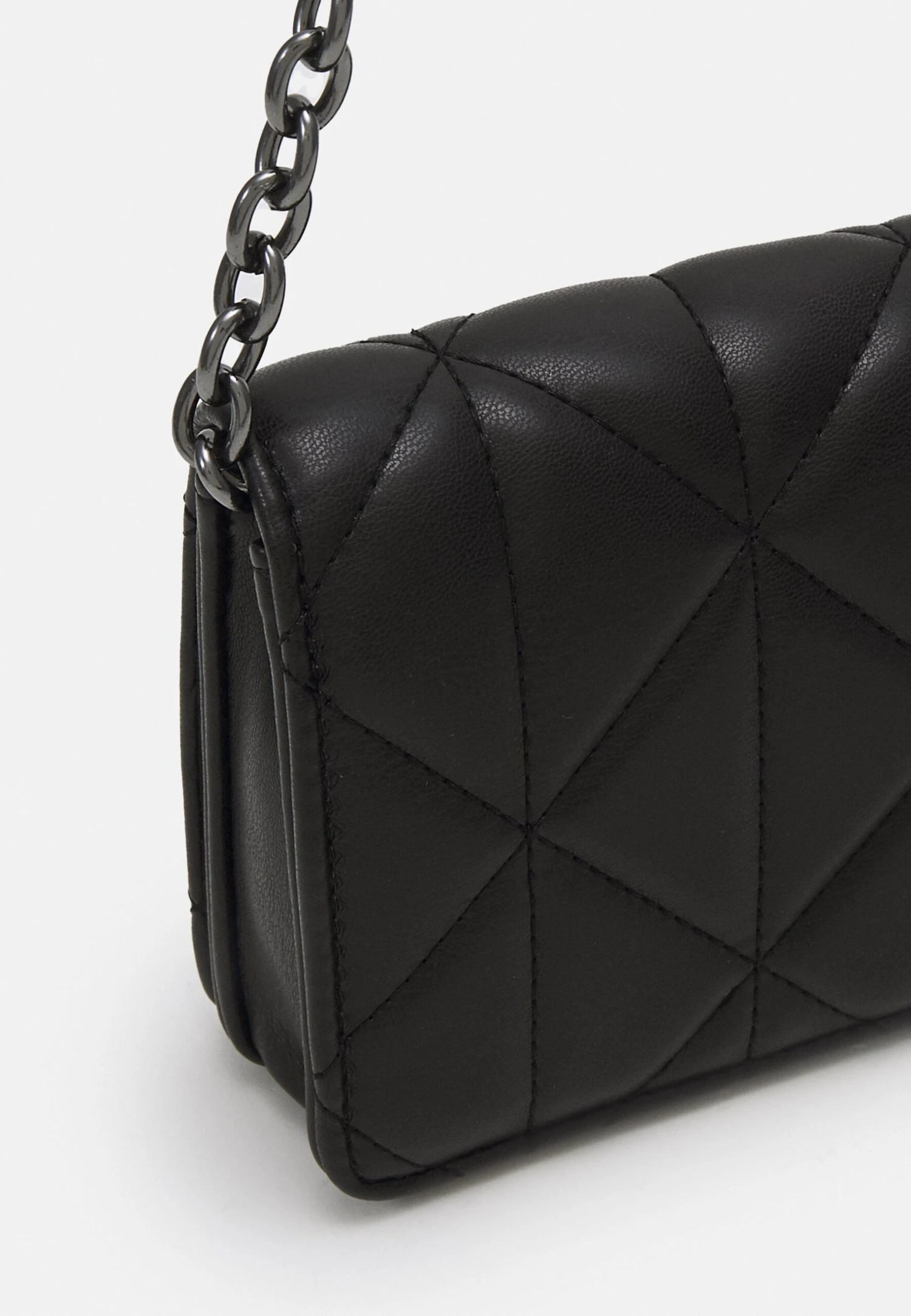 Even&Odd Clutch - Black 4 Even&Odd Clutch - Black - Image 4