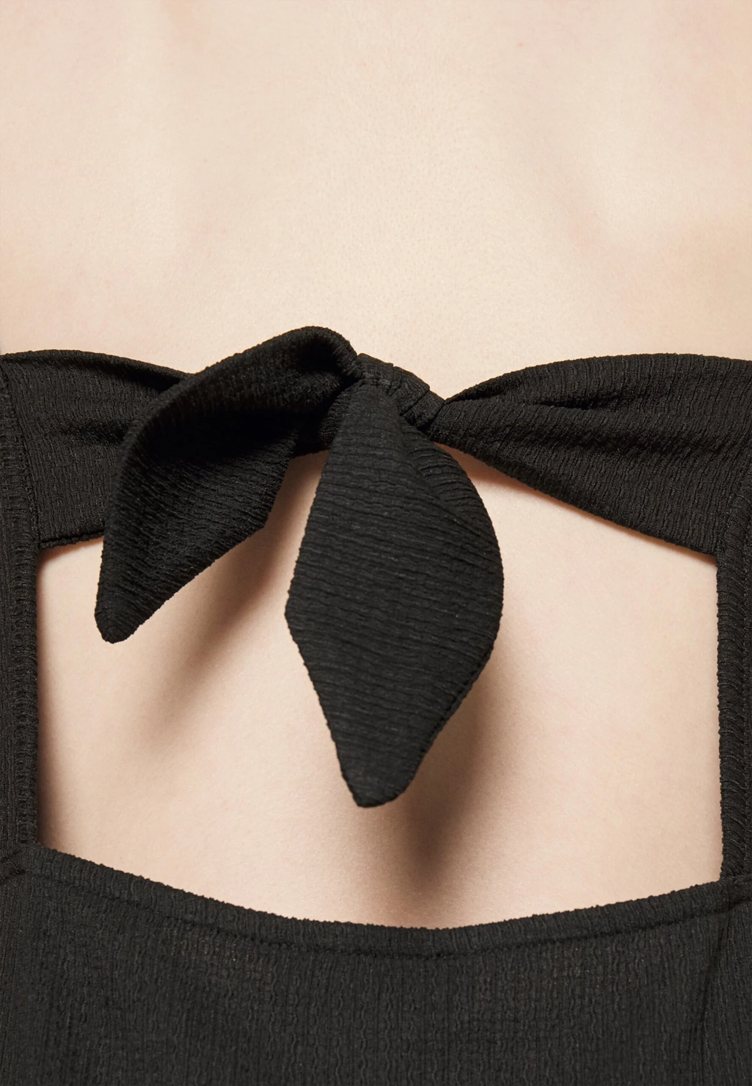 Even&Odd Eo-Ss23-C144-Sj / Strappy V Neck Knot Front Waist Midi Dress / 302 - Red - Day Dress - 802 - Black 7 Even&Odd Eo-Ss23-C144-Sj / Strappy V Neck Knot Front Waist Midi Dress / 302 - Red - Day Dress - 802 - Black - Image 7