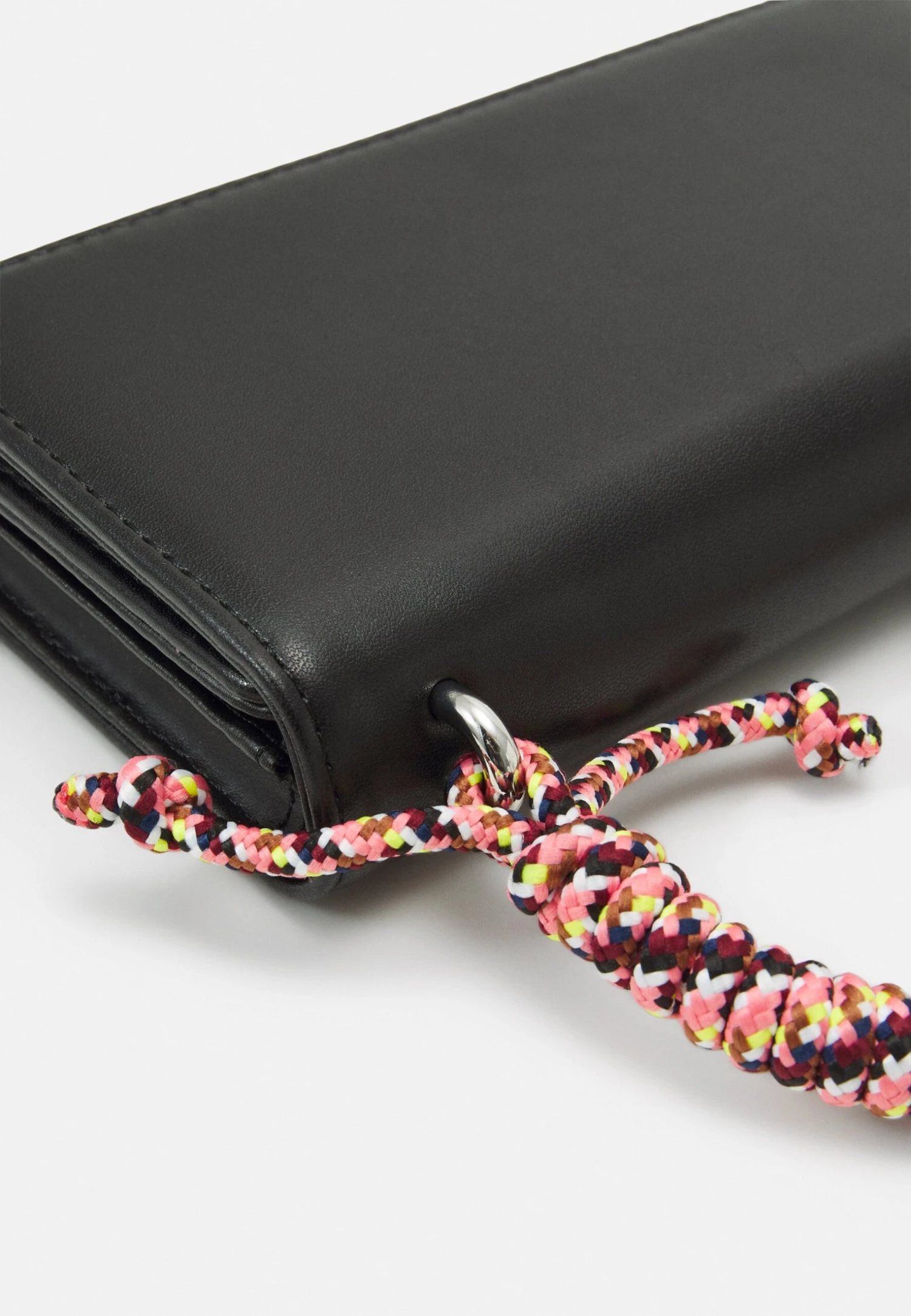 Even&Odd Phone Case - Black 4 Even&Odd Phone Case - Black - Image 4